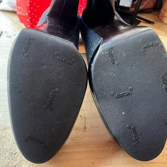 Stuart Weitzman Size 7M Gray Wool Platform Block Heels RESOLED