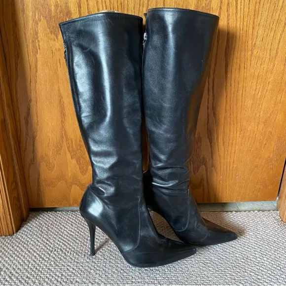 Stuart Weitzman Tall Leather Boots in Black