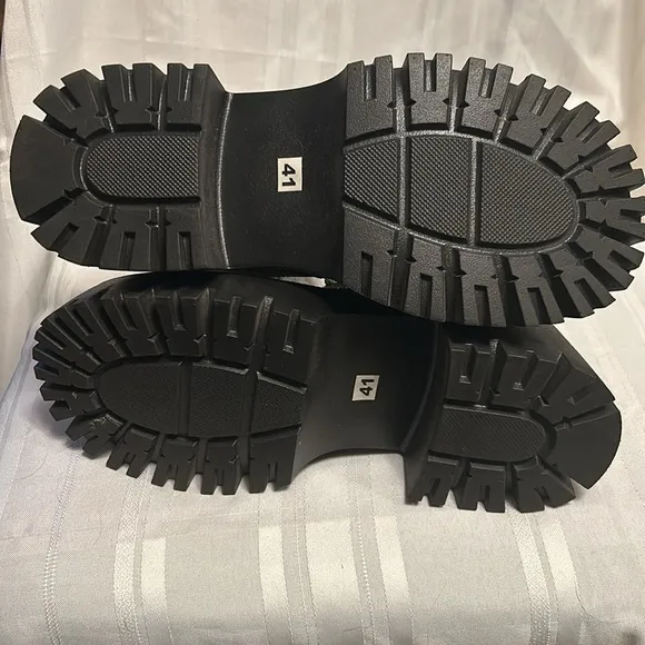Stubbed Silver Work Boots