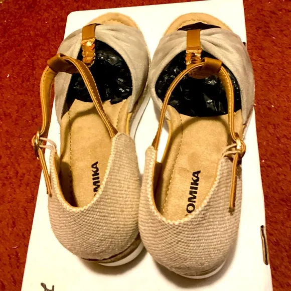 Stylish Romika Women's Sandals in Tan