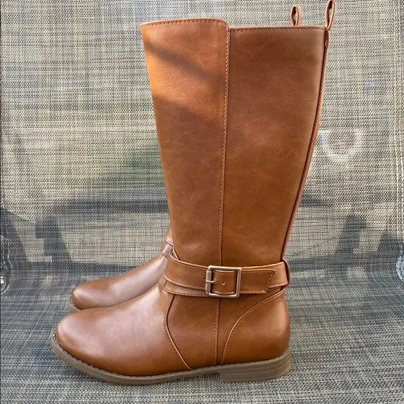 Stylish Tall Tan/Brown Knee-High Boots Youth  Size 1