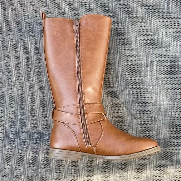 Stylish Tall Tan/Brown Knee-High Boots Youth  Size 1