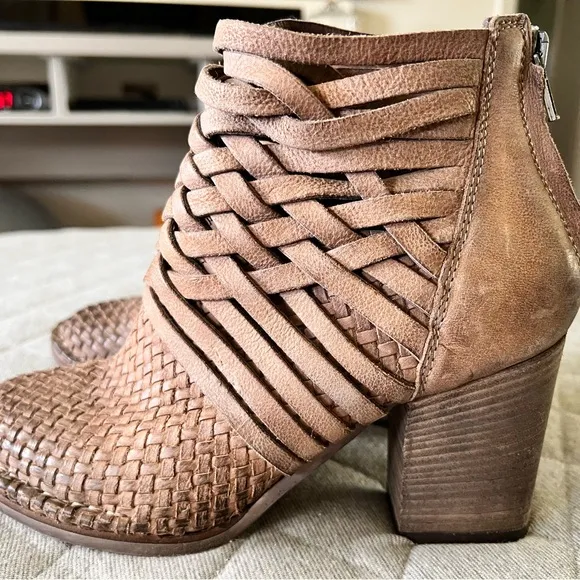SUNDANCE EU38 US 7.5-8 Promises Woven Leather Distressed Ankle Boots Orig $248