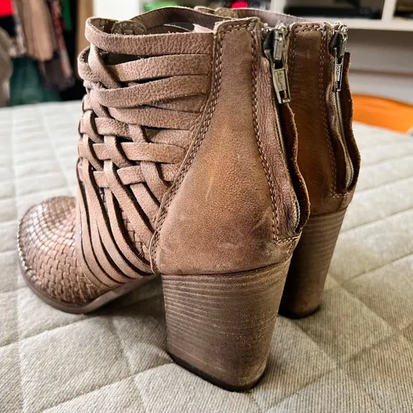 SUNDANCE EU38 US 7.5-8 Promises Woven Leather Distressed Ankle Boots Orig $248