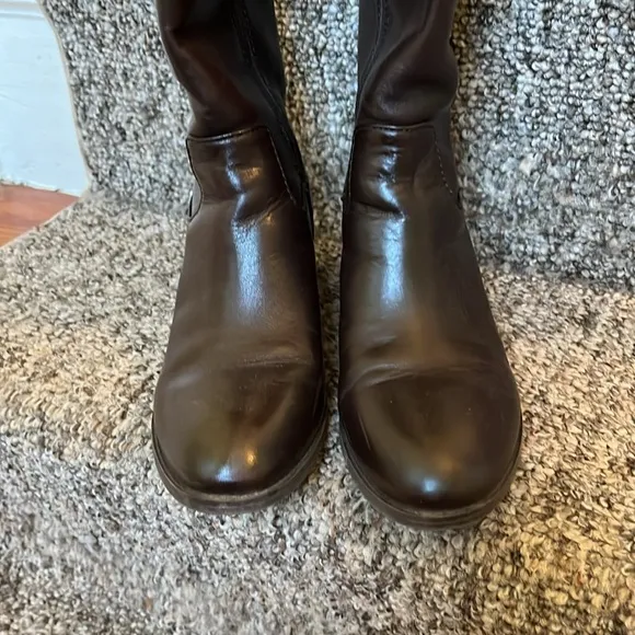 Tall boots Leather Alfani Bexley in excellent used condition. Won just once.7.5