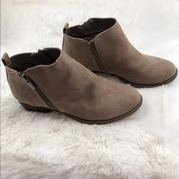 Tan Carlos by Carlos Santana Ankle Boots