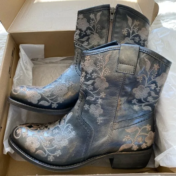 Taos Leather Ankle Boots 38