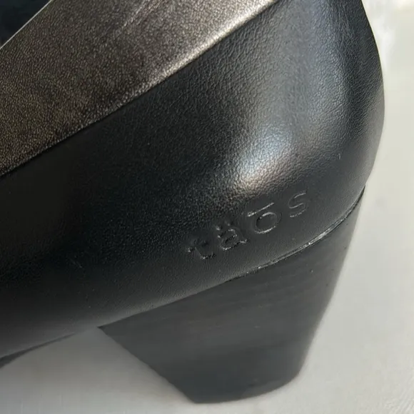 Taos Triumph Women's black/gray/pewter leather zip up ankle boots