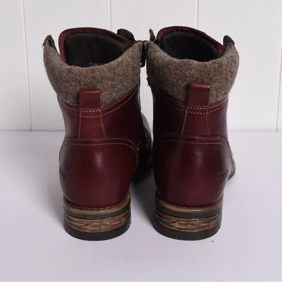 Taos Women’s Cutie Red Leather Ankle Lace Up Boots size 5.5
