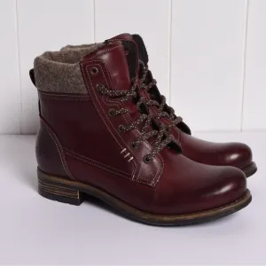 Taos Women’s Cutie Red Leather Ankle Lace Up Boots size 5.5