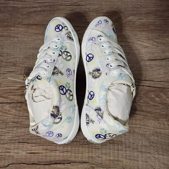 Taos Star Women's Casual Shoes Size 5 White Peace