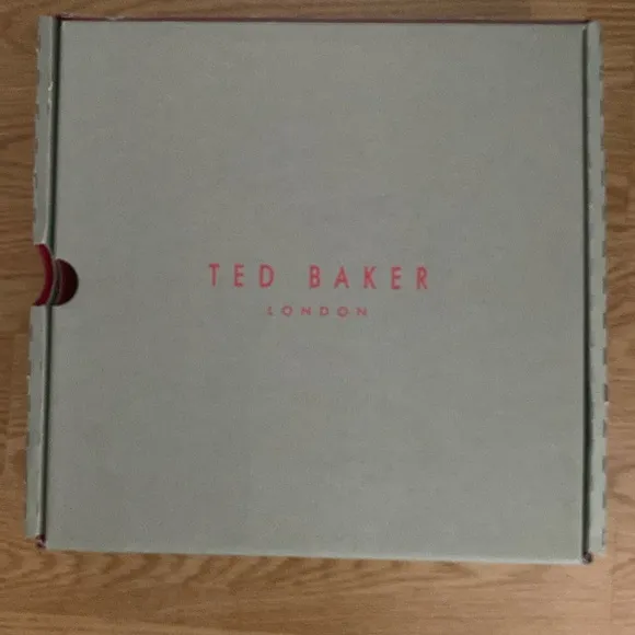 Ted Baker Leather Marsah Ankle Boots Ecru NEW with BOX Size 39 EU / 9 US