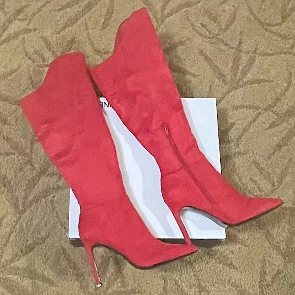 TELEENA STILETTO POINTED TOE SUEDE BOOTS SIZE 6.5