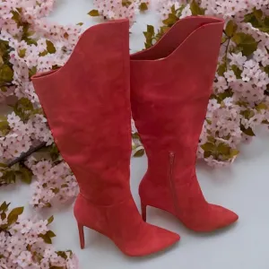 TELEENA STILETTO POINTED TOE SUEDE BOOTS SIZE 6.5