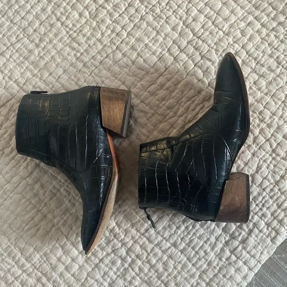 Teresa Crocodile boots Black leather size 38