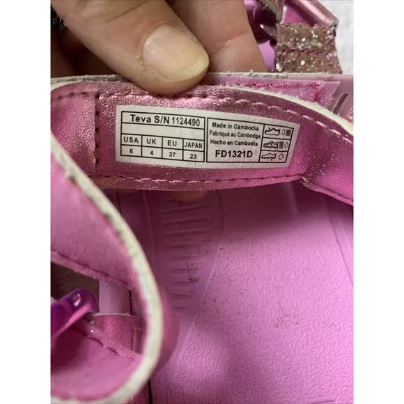 Teva Hurricane XLT2 Christian Cowan Pink Sandals Womens 6 Glitter