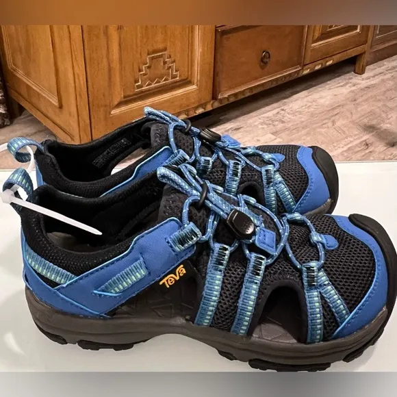 Teva LITTLE BOY SZ 1 Manatee Sandals NWOT