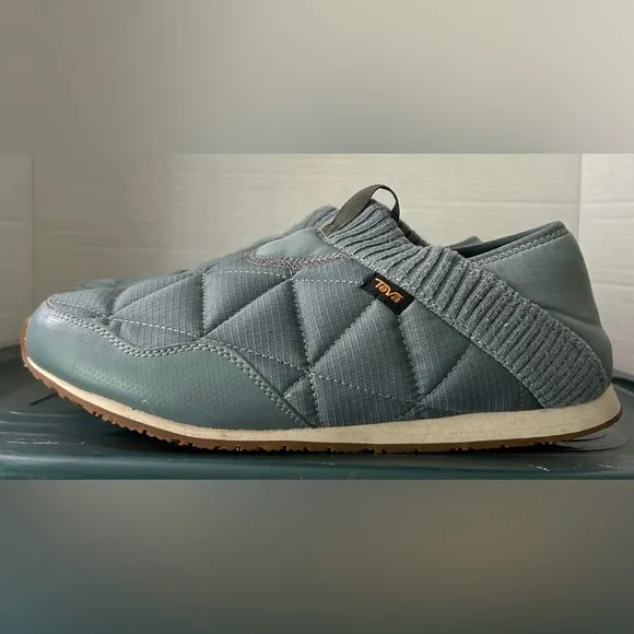Teva Men's Gray Quilted Slip-On Shoes Size 11 EUC