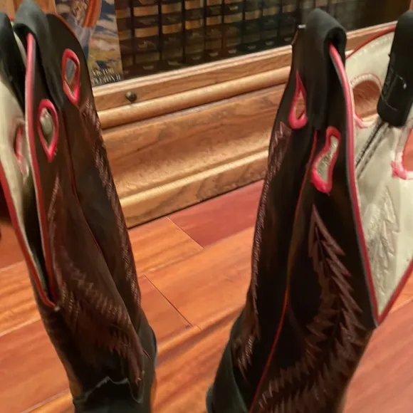 TEXAS LEATHER COWBOY BOOTS