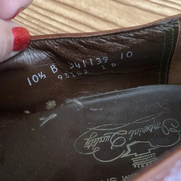 The Florsheim Shoe Men's Loafers Size 10.5 B Brown Leather Slip On Shoes