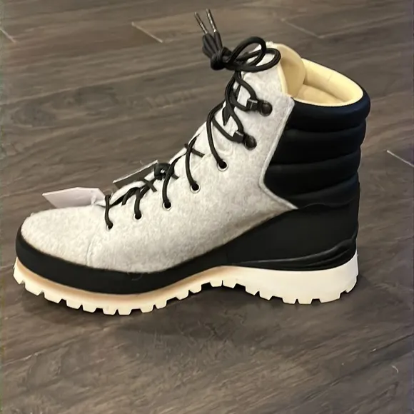 The North Face Cryos Urban Explorer Boots Italy wool leather hiking Womens Sz 10
