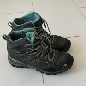 The North Face Ultra Fastpack Mid GTX - Women's  Gray Hiking Boots 6
