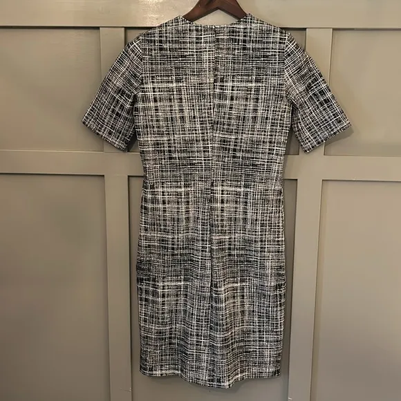 Theory Rijik B Grid Stretch Knit Sheath Dress Black White Career Office Size 8