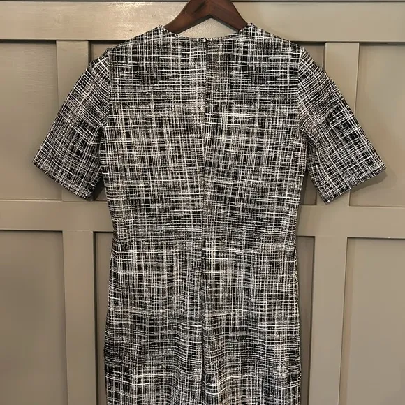 Theory Rijik B Grid Stretch Knit Sheath Dress Black White Career Office Size 8