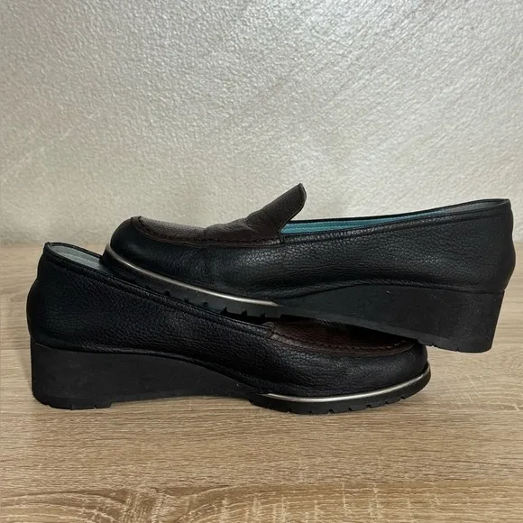 Thierry Rabotin Women's 37 US 6.5  Black and Brown Leather Wedge Loafers