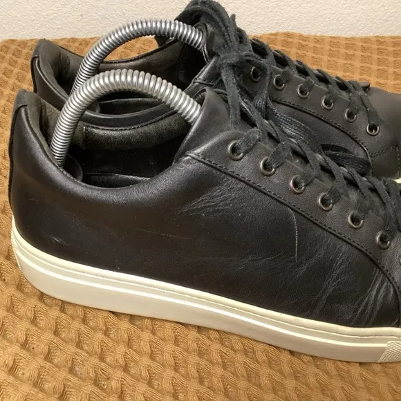 Thursday Premier Low Top Mens Sz US 9 Black White Casual Classic Shoes Sneakers