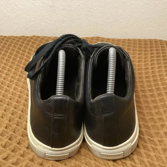 Thursday Premier Low Top Mens Sz US 9 Black White Casual Classic Shoes Sneakers