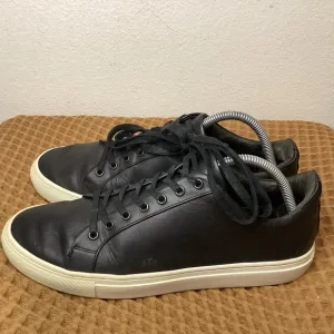 Thursday Premier Low Top Mens Sz US 9 Black White Casual Classic Shoes Sneakers
