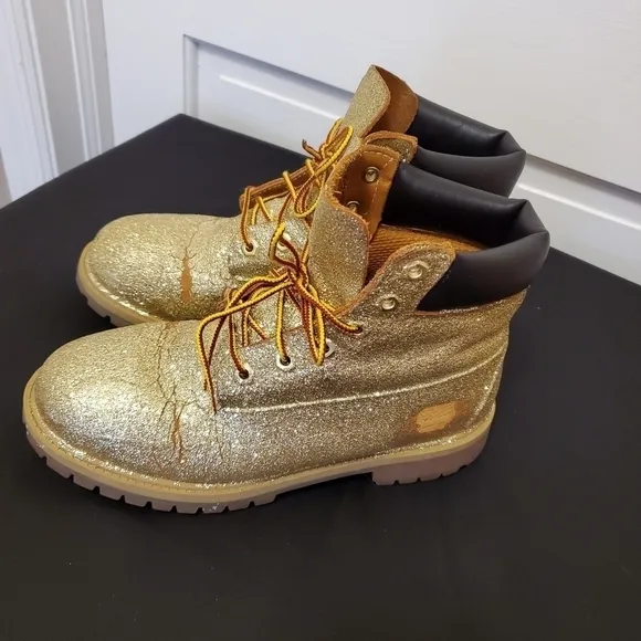 Timberland Boots Covered in Gold Glitter  …