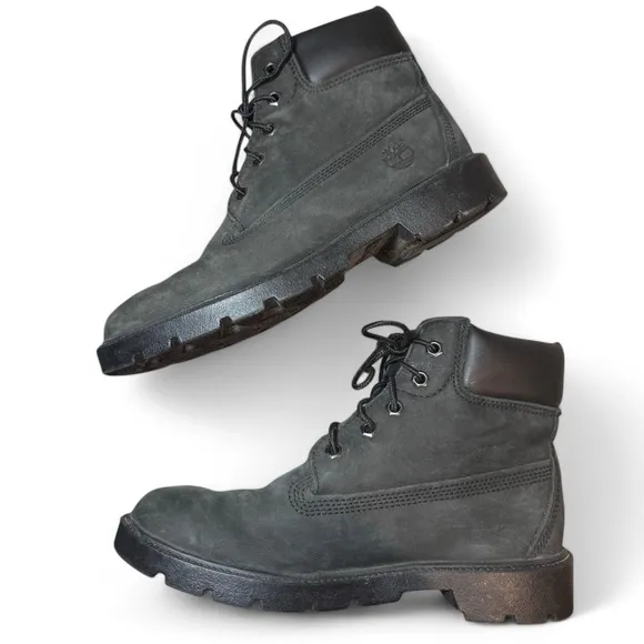 Timberland Classic 6 Inch Waterproof Boots | Size 4.5 in juniors OR 6 in women