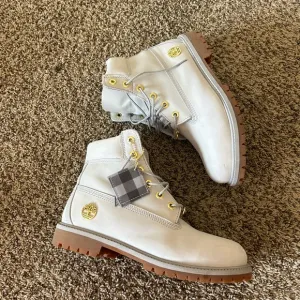 Timberland White Leather Boots