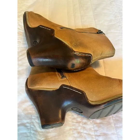 Timberland Women’s Clog Booties Tan Wooden Zipper Open 10M
