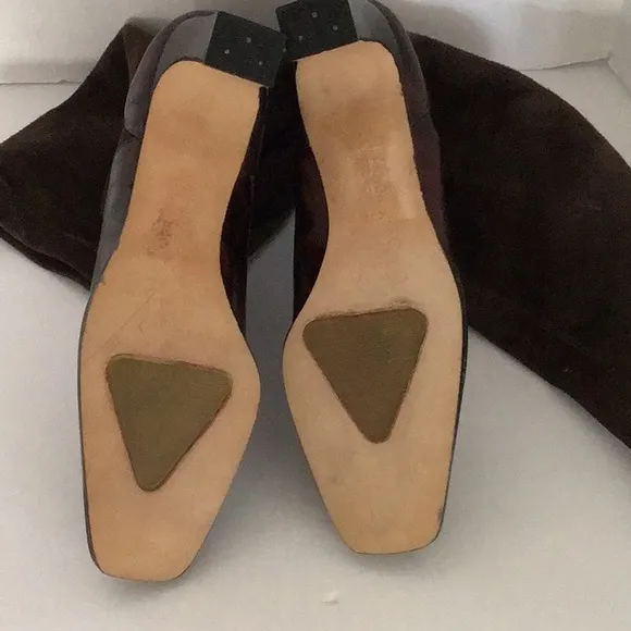 💥💥TIMOTHY HITSMAN 💥💥. CHOCOLATE SUEDE AND CROCODILE TALL SHAFT BOOTS