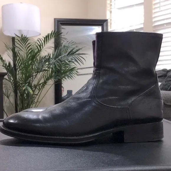 TO BOOT NEW YORK ‘HAWTHORNE’  BLACK LEATHER BOOTS