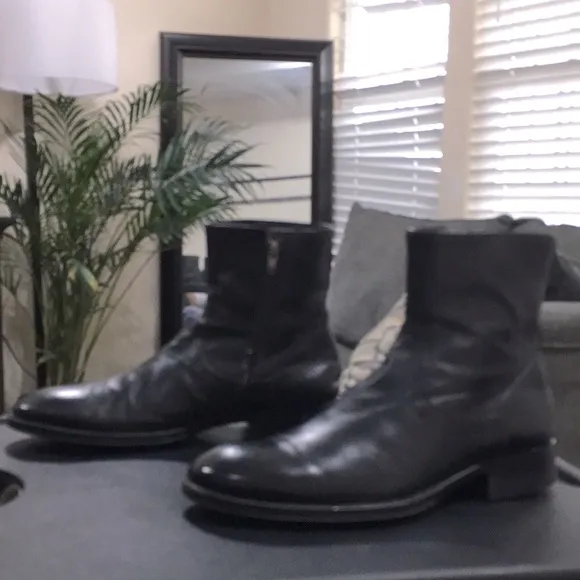 TO BOOT NEW YORK ‘HAWTHORNE’  BLACK LEATHER BOOTS