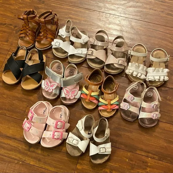 Toddler lot of sandals size 5c