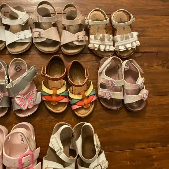 Toddler lot of sandals size 5c