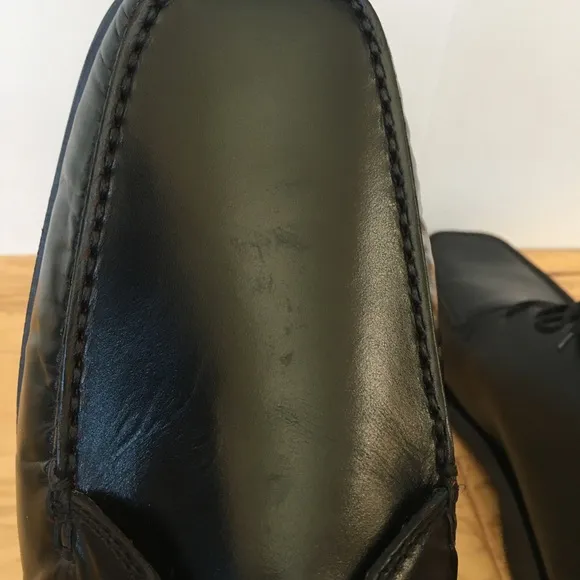 Tod’s Black Leather Lace Up Chukka Boot in 10 1/2 Square Toe Italy Like New