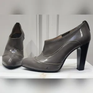 Tods Womens Grey Patent Leather Chunky Heeled Ankle Booties Boots Size 39