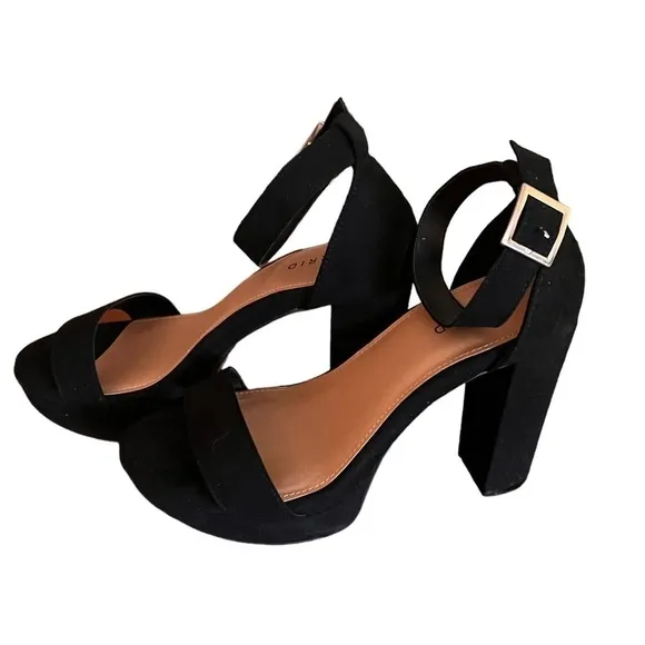 Torrid 4H Black Platform Tapered Heel Shoes New in Box Size 9.5WW