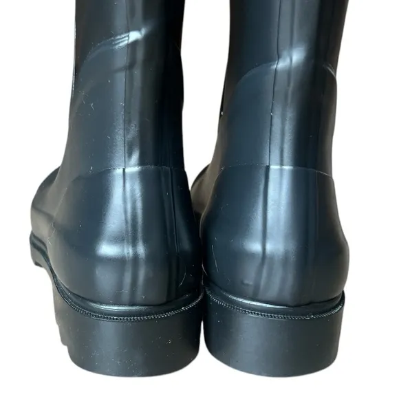 Tory Burch Black Tall Sarah Logo Rain Boots Gold Medallion Style 37568, Size 5
