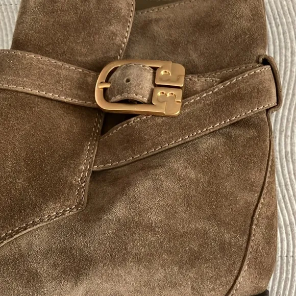 TORY BURCH BRAND NEW ANKLE BOOTS. SIZE 9. PERFECT CONDITION. NO BOX. LIGHT BROWN