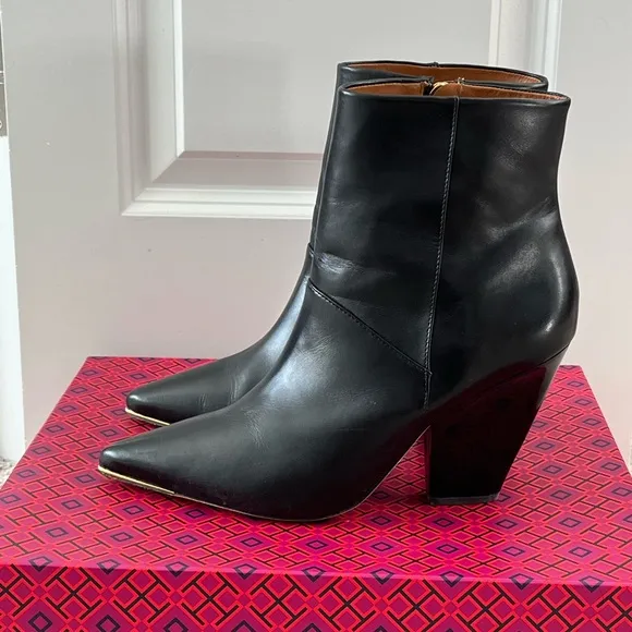 Tory Burch LILA 90MM Zip Up Ankle BootieCalf Leather