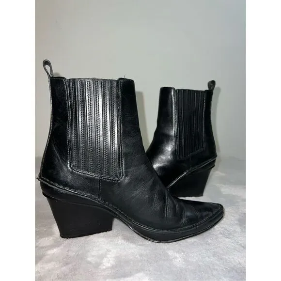 Tory Burch Lila Leather Pointed Toe Heeled Ankle Boots Black 6.5