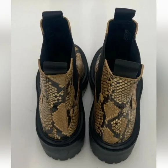 Tory Burch Logo Toe Snakeskin Black/Tan Chelsea Ankle Women's Boots 7