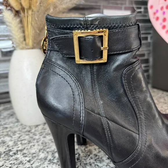 Tory Burch Melrose Logo Buckle Black Platform Ankle Boots Size 9.5
